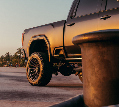 Фото дисков Vossen VFX-03 на GMC Sierra IV