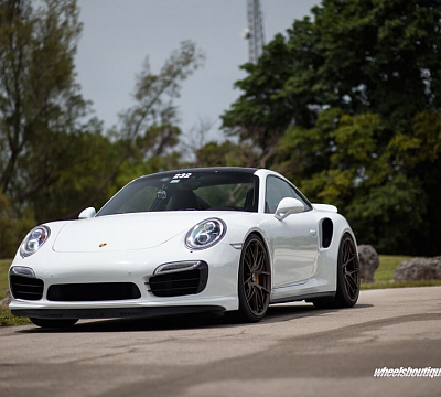 Фото дисков HRE P101 на Porsche 911 VII