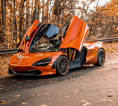 Фото дисков Strasse Wheels SV10M Deep Concave FS на McLaren 720S