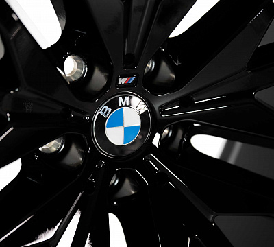 BMW 742M