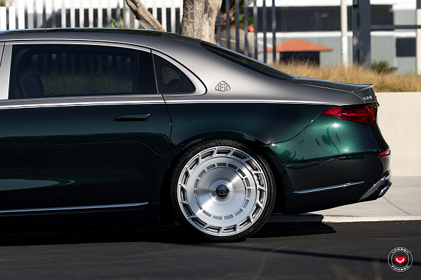 Фото дисков Vossen LC3-11T Глянцевый лак на Mercedes-Benz S-Class (W223)