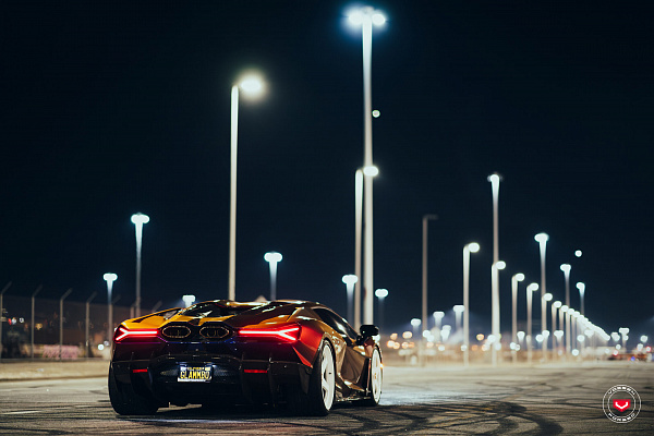 Фото дисков Vossen GEN-01 (3-Piece) Белый глянец на Lamborghini Revuelto