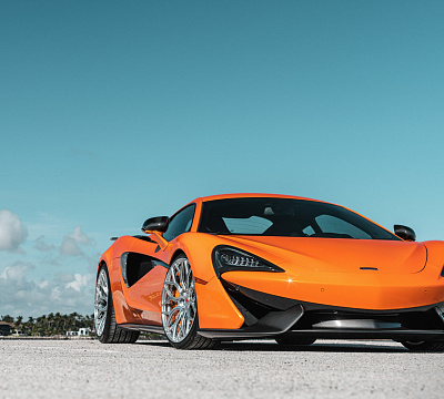 Фото дисков Vossen S17-01 на McLaren 570S