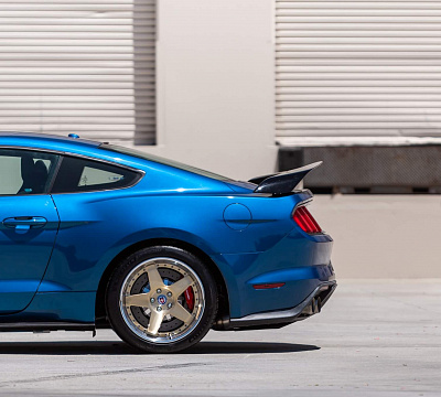 Фото дисков HRE C105 на Ford Mustang VI