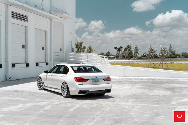 Фото дисков Vossen HF-2 Серебро на BMW 7 (G11/G12)