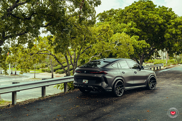 Фото дисков Vossen EVO-4 Черный глянец на BMW X6/X6 M (G06/F96)