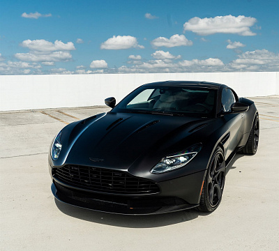Фото дисков Anrky XR-305 на Aston Martin DB11