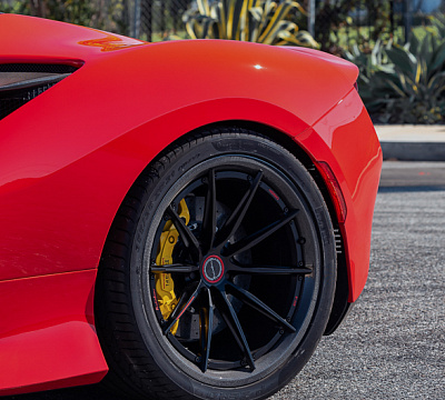 Фото дисков Brixton Forged R11-R на Ferrari F8