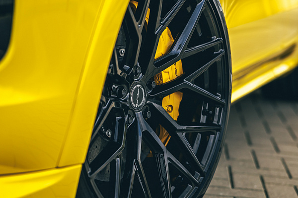 Фото дисков Brixton Forged PF10 Черный глянец на Porsche Cayenne III