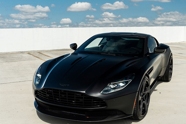 Фото дисков Anrky XR-305 Сатиновый графит на Aston Martin DB11
