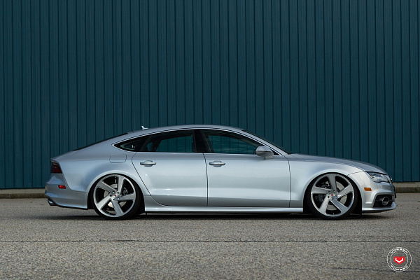 Фото дисков Vossen CG-210T Глянцевый лак на Audi A/RS 7 (4G)