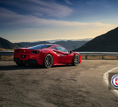Фото дисков HRE P101 на Ferrari 488