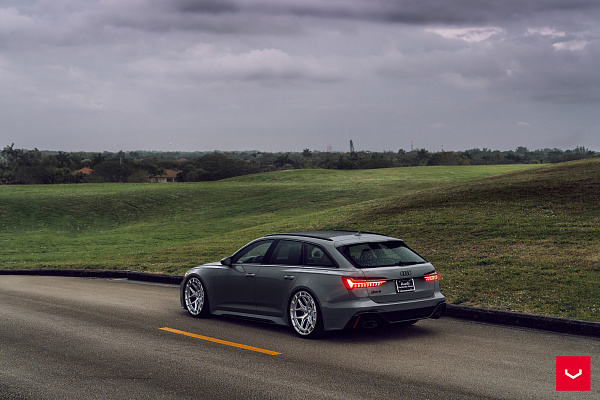Фото дисков Vossen HFX-1 (5-Lug) Серебро на Audi A/RS 7 (4K)