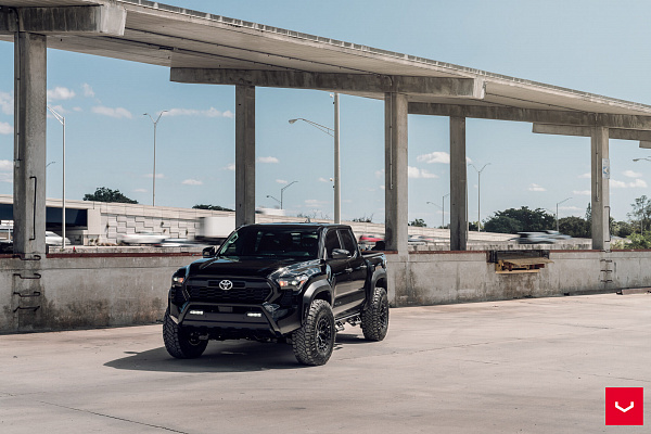 Фото дисков Vossen HFX-1 (6-Lug) Черный сатин на  Toyota Tacoma IV