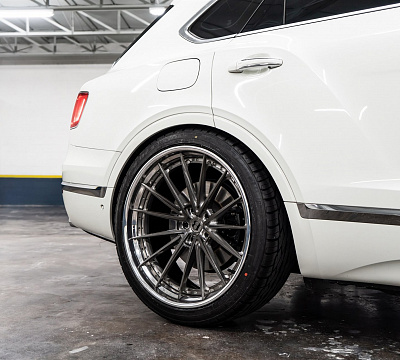 Фото дисков Anrky AN39 на Bentley Bentayga