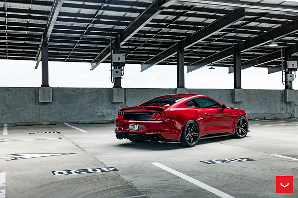 Фото дисков Vossen HF-1 Алмазная проточка на Ford Mustang VI