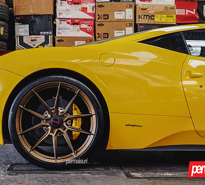 Фото дисков NOVITEC NF10 на Ferrari 458