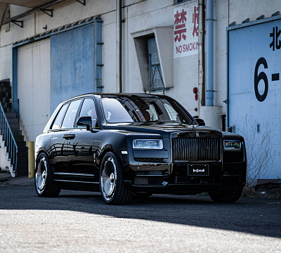Фото дисков HRE L108M на Rolls-Royce Cullinan