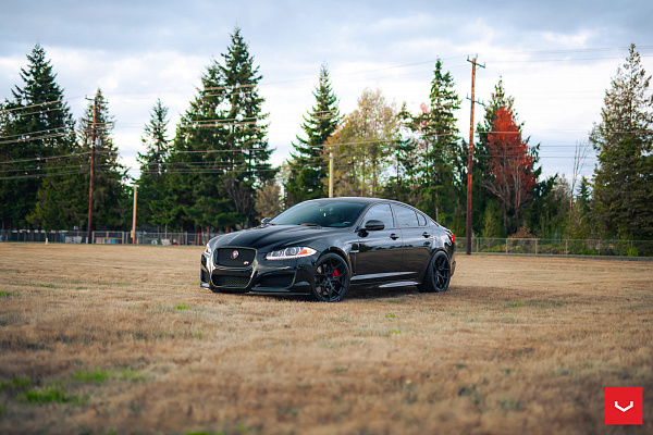 Фото дисков Vossen HF-5 Черный сатин на Jaguar XF II