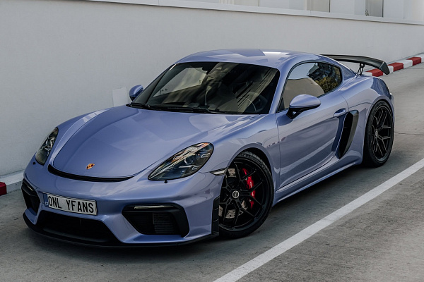 Фото дисков Brixton Forged PF7-RS Черный сатин на Porsche Cayman III