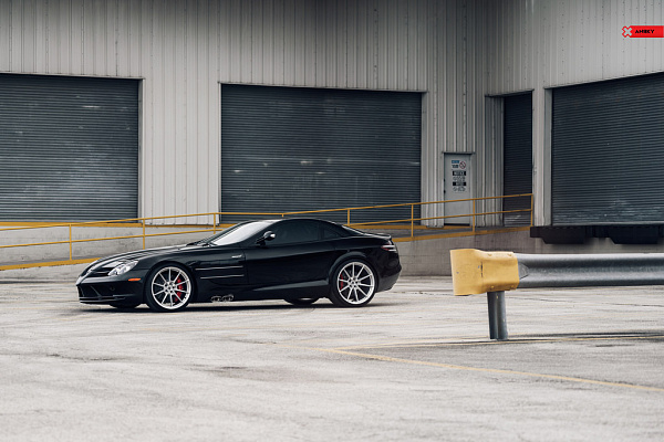 Фото дисков Anrky AN18 Сатиновый лак на Mercedes-Benz SLR McLaren