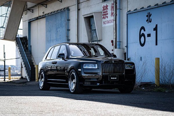 Фото дисков HRE L108M Полированный лак на Rolls-Royce Cullinan