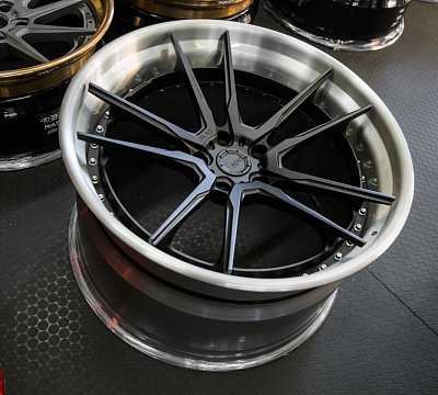 ADV.1 ADV5.2 Track Spec CS