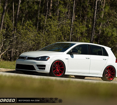 Фото дисков BC Forged RZ39 на Volkswagen Golf VII