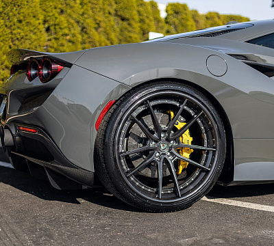 Фото дисков Anrky AN34 на Ferrari F8