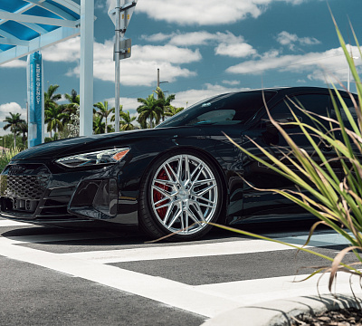 Фото дисков Vossen HF-7 на Audi E-tron GT