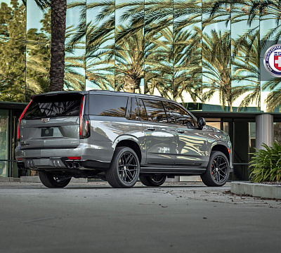 Фото дисков HRE P161SC на Cadillac Escalade V