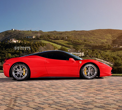 Фото дисков Strasse Wheels SM5R Deep Concave FS на Ferrari 458