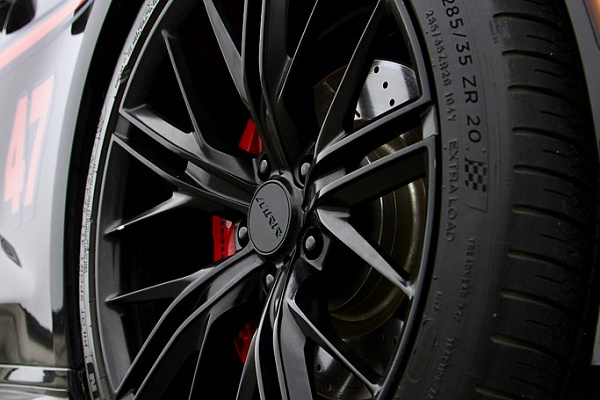 Фото дисков MRR M650 Черный сатин на Chevrolet Camaro VI