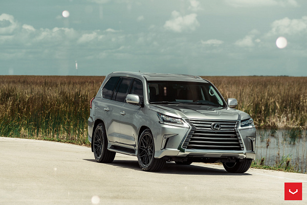 Фото дисков Vossen HF-7 Черный глянец на Lexus LX III
