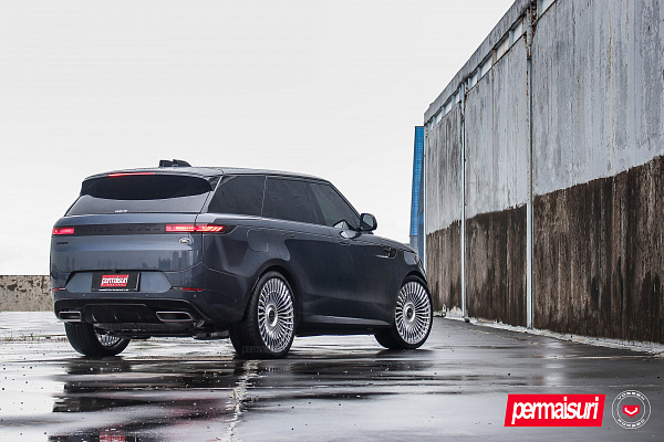 Фото дисков Vossen UV-5 Глянцевый лак на Range Rover Sport III