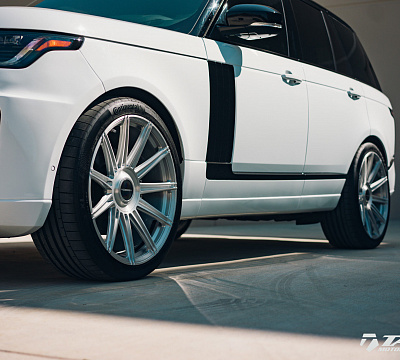 Фото дисков Vossen S17-12 на Land Rover Range Rover IV