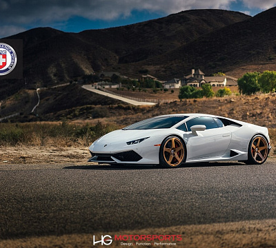 Фото дисков HRE 305M на Lamborghini Huracan