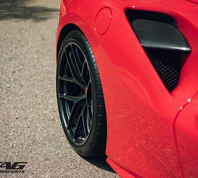 Фото дисков HRE R101 Lightweight на Ferrari 488