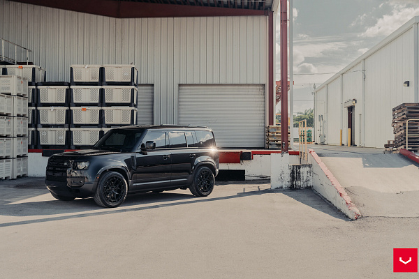 Фото дисков Vossen HFX-1 (5-Lug) Черный глянец на Land Rover Defender II