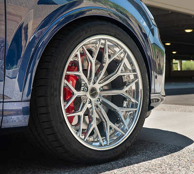 Фото дисков Brixton Forged CM6-R на Audi Q7 (4M)
