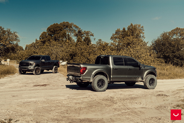 Фото дисков Vossen HFX-1 (6-Lug) Черный глянец на Ford F-150 XIV