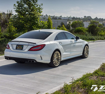 Фото дисков HRE P103 на Mercedes-Benz CLS (C218)