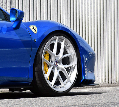 Фото дисков HRE S101SC на Ferrari F8