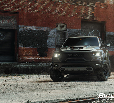 Фото дисков Vossen HF6-5 на Ram 1500 V