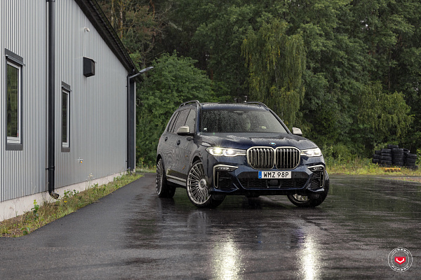 Фото дисков Vossen S17-14 Глянцевый лак на BMW X7 (G07)