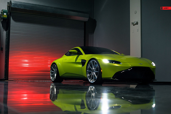 Фото дисков Anrky AN18 Глянцевый лак на Aston Martin Vantage 4