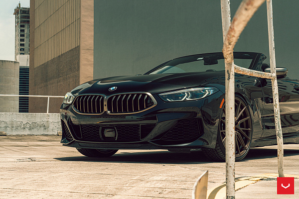 BMW M8