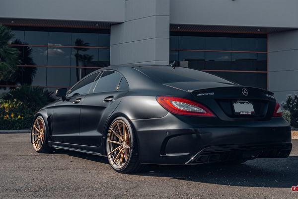 Фото дисков Anrky AN28 Глянцевое темное золото на Mercedes-Benz CLS (C218)