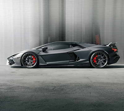 Фото дисков Brixton Forged PF13 R / RS на Lamborghini Revuelto
