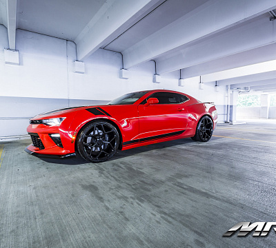 Фото дисков MRR M228 на Chevrolet Camaro VI